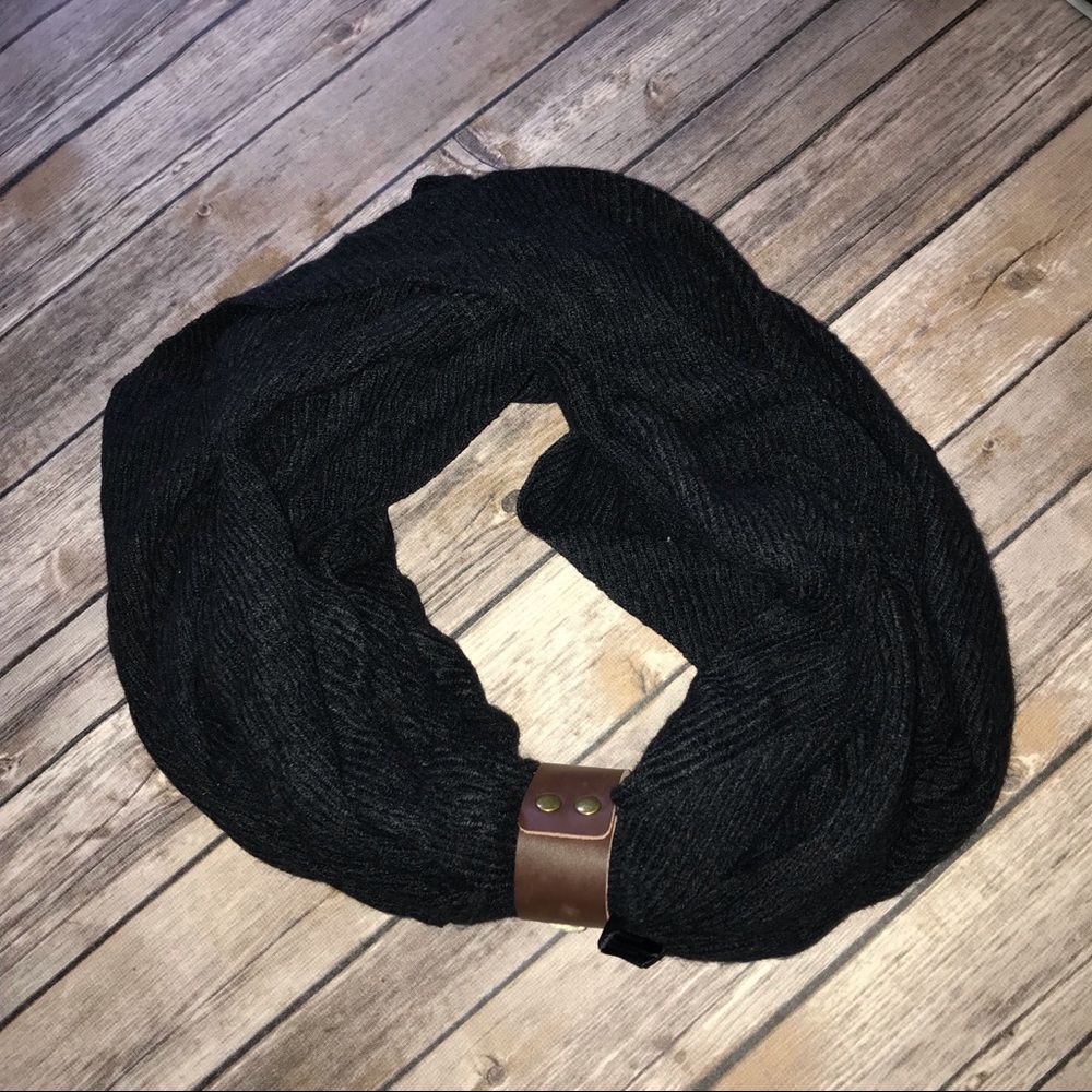 Loop Scarf - image 2
